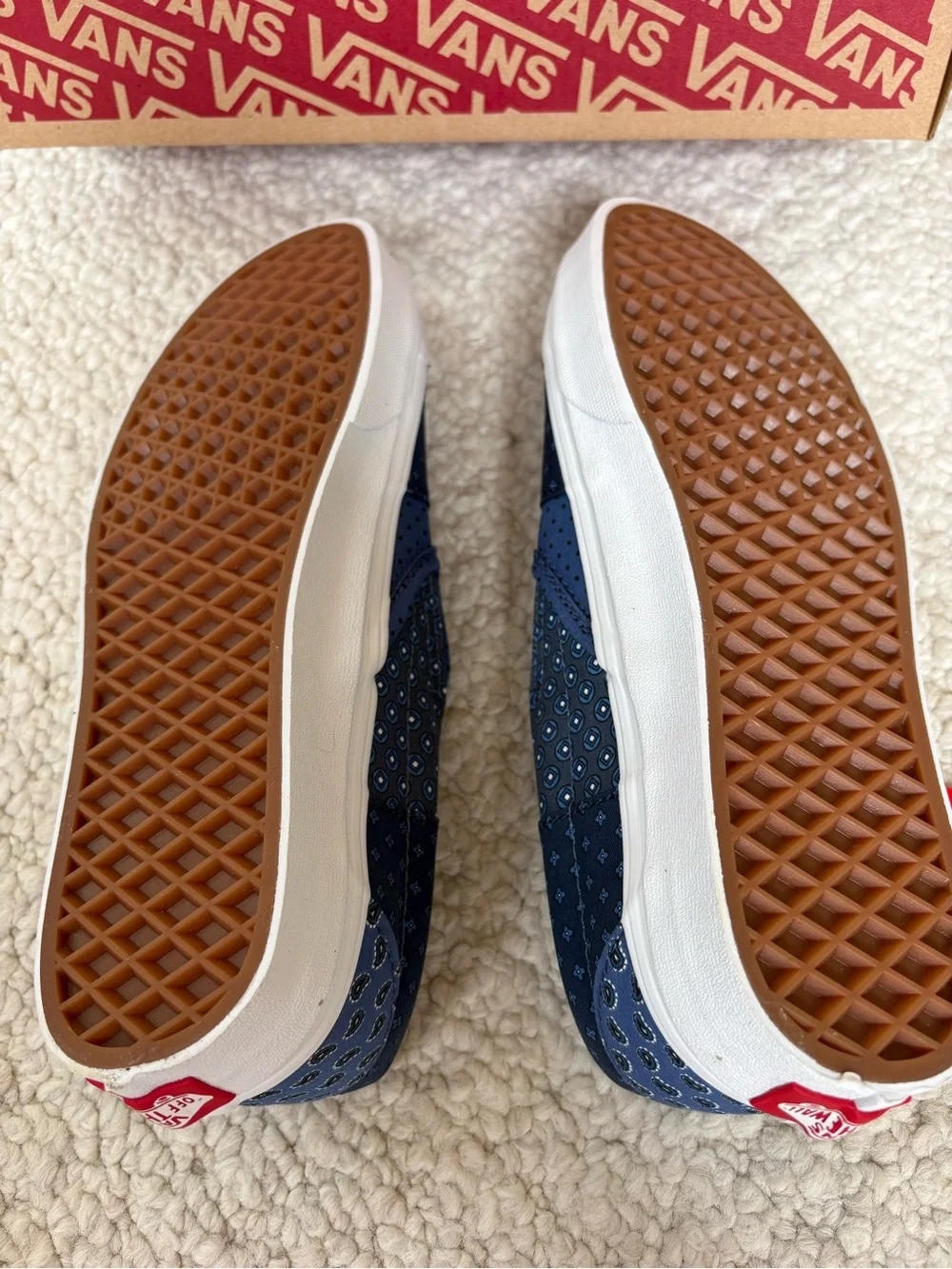 Vans Slip-On Sneakers in Navy, Size M 6.5